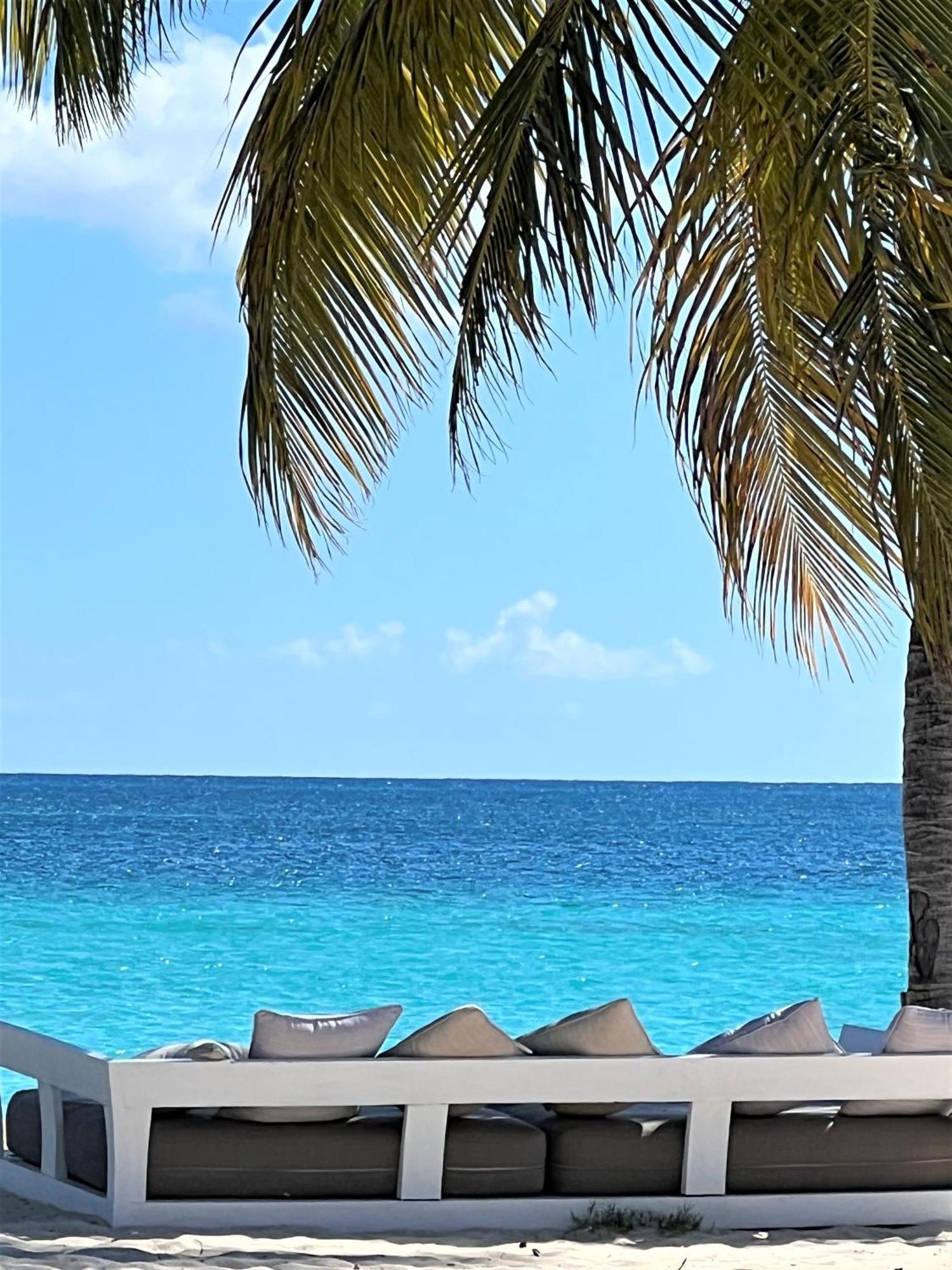 Rendezvous Bay Hotel Lower South Hill ภายนอก รูปภาพ